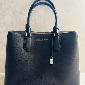 Michael Kors Black Sophisticated Tote Bag